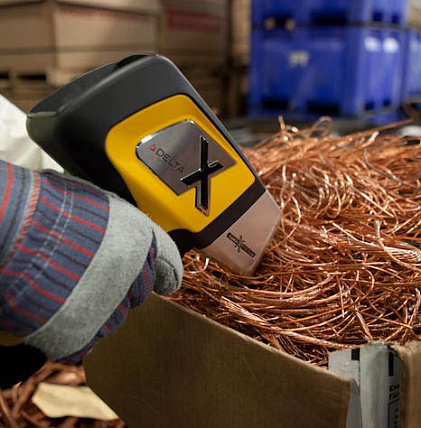 funny-girl-in-doctor-uniform